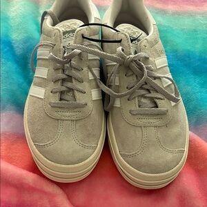Gazelle bold grey and white new without box